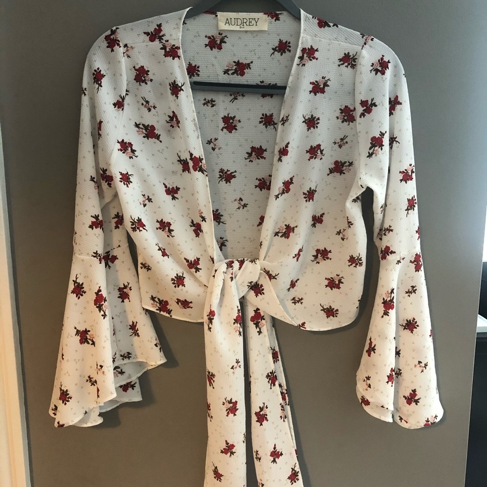 Tie shirt